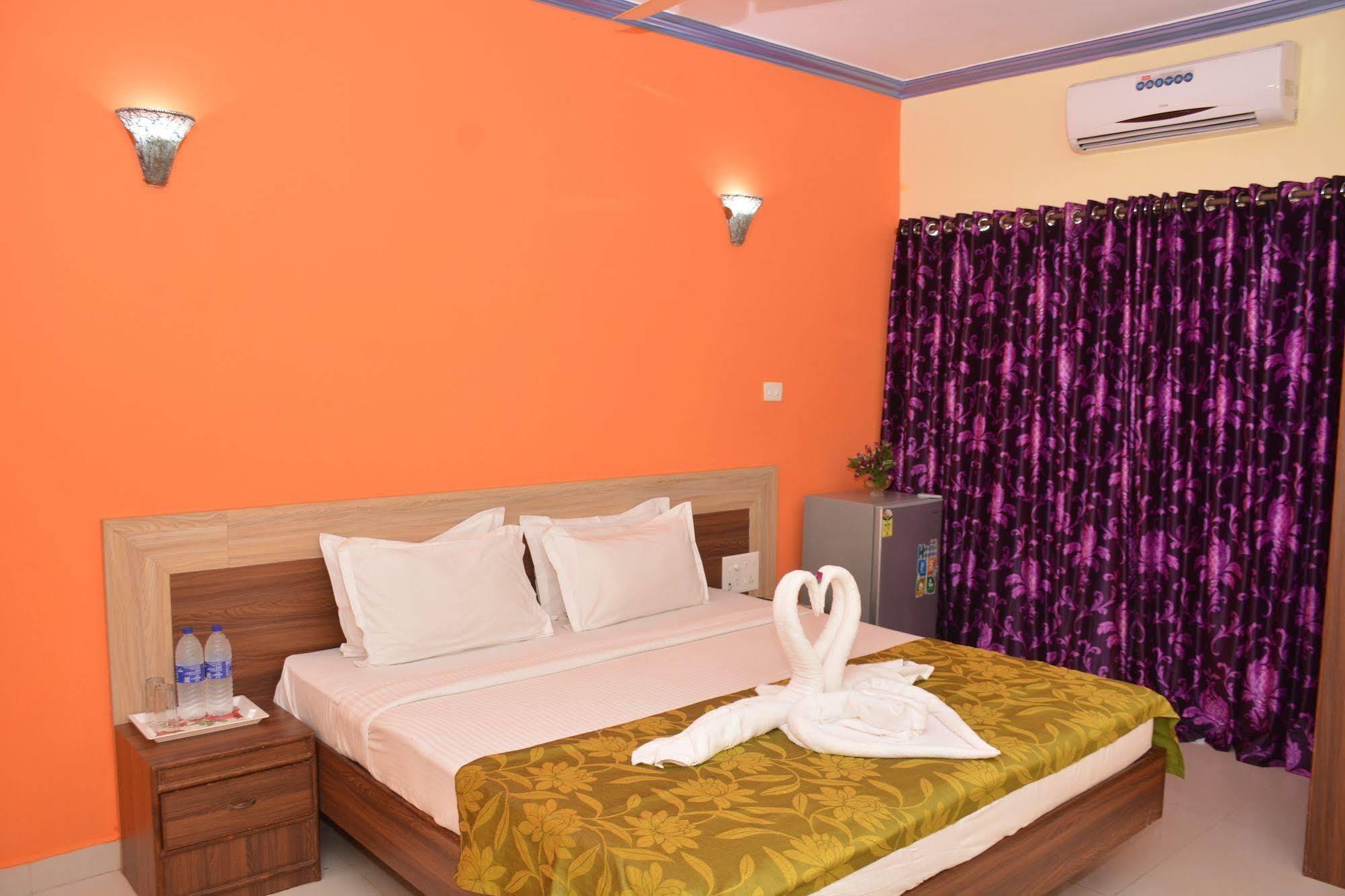 קלנגוטה Rbr Suites מראה חיצוני תמונה